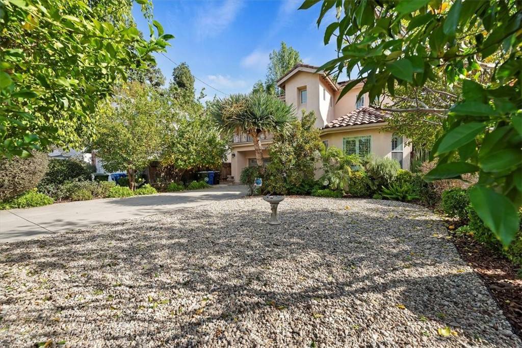 Reseda, CA 91335,7242 Hesperia AVE