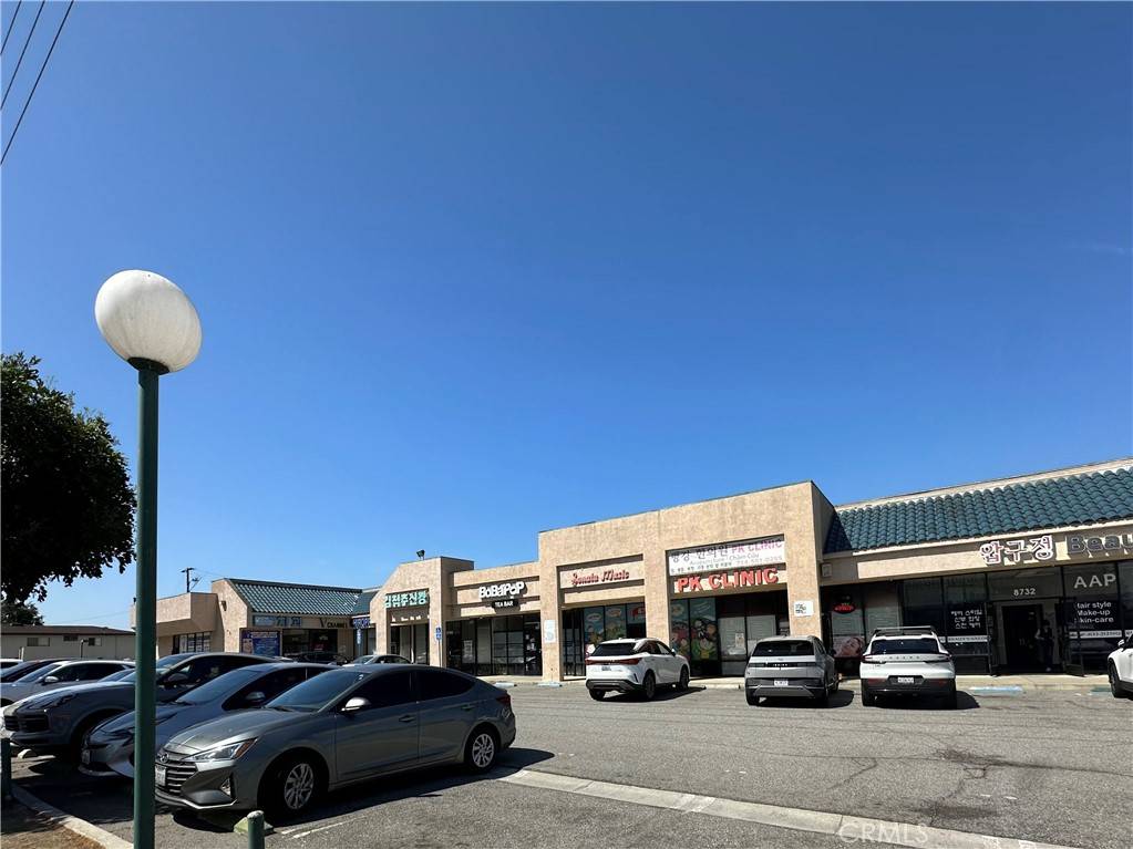 Garden Grove, CA 92844,8762 Garden Grove BLVD #203