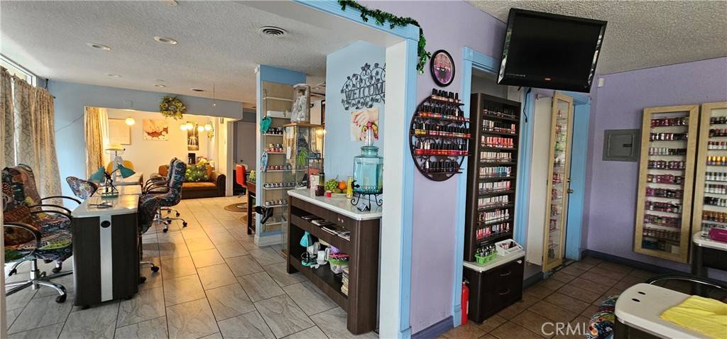 La Habra, CA 90631,643 S Beach BLVD