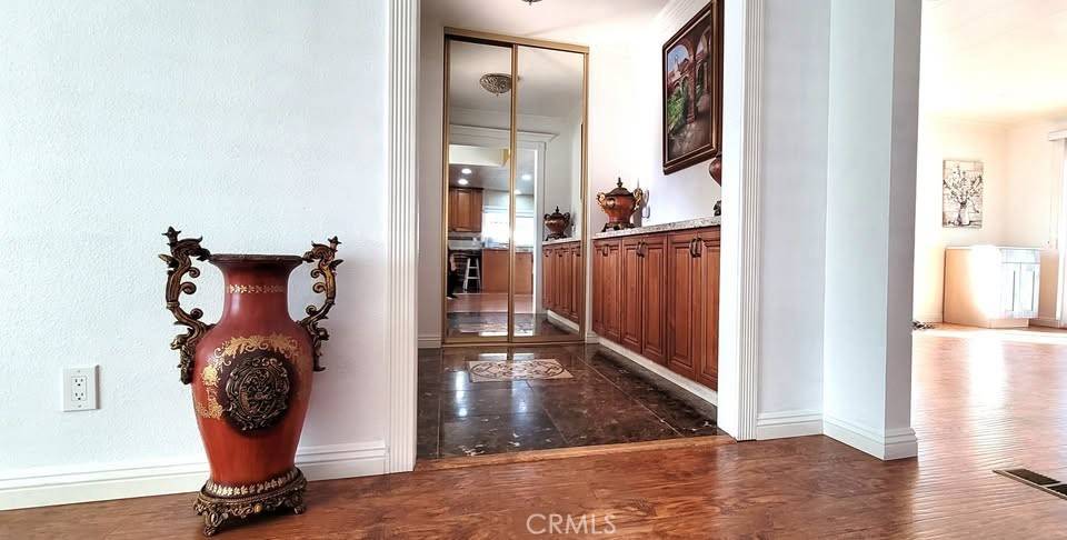 Anaheim, CA 92801,1919 W coronet AVE #89