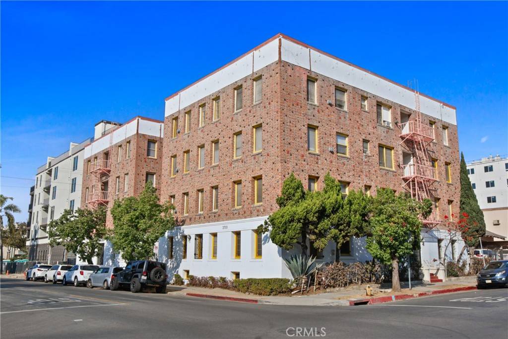 Los Angeles, CA 90019,3701 W 9th ST