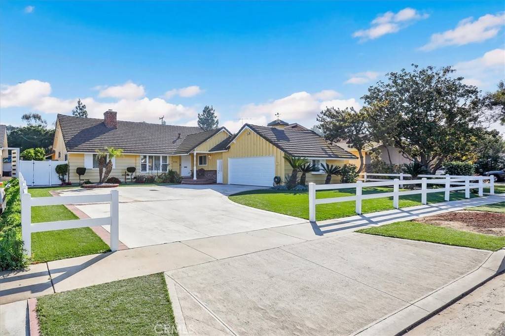 Lakewood, CA 90712,4354 Fairway DR