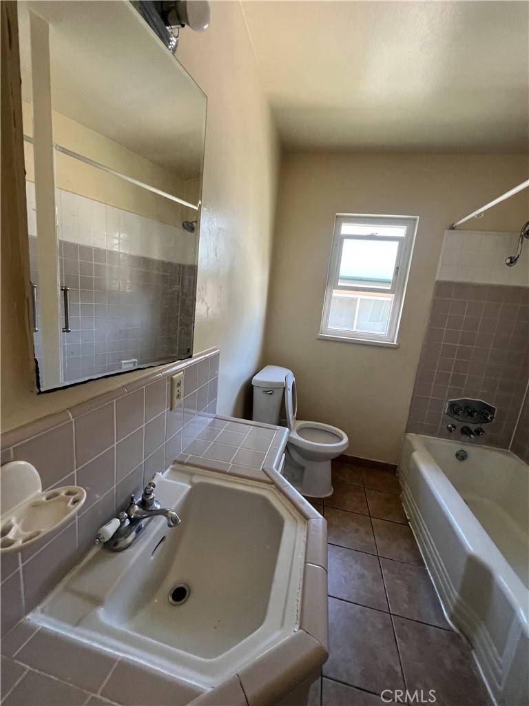 Huntington Park, CA 90225,6345 Templeton #G