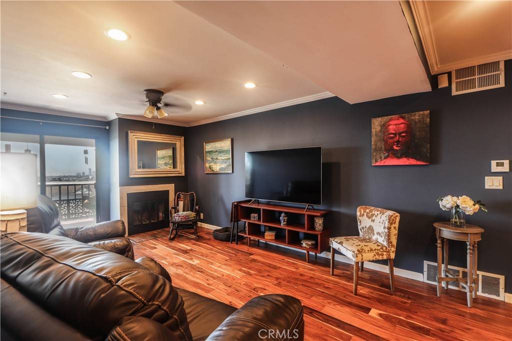 Signal Hill, CA 90755,2599 Walnut AVE #237