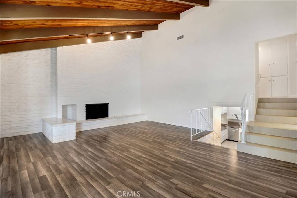 Yorba Linda, CA 92886,5060 Lakeview AVE #27