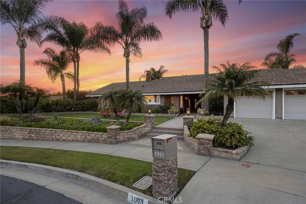 Placentia, CA 92870,1093 Promenade AVE