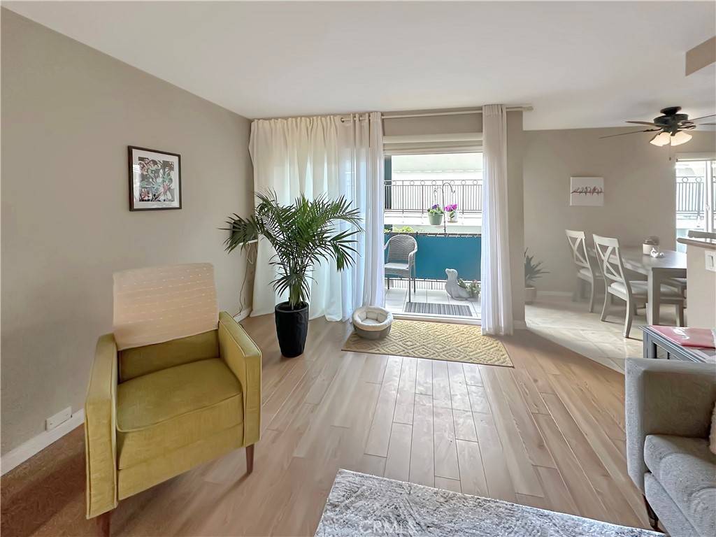 Long Beach, CA 90803,3939 E Allin ST #207
