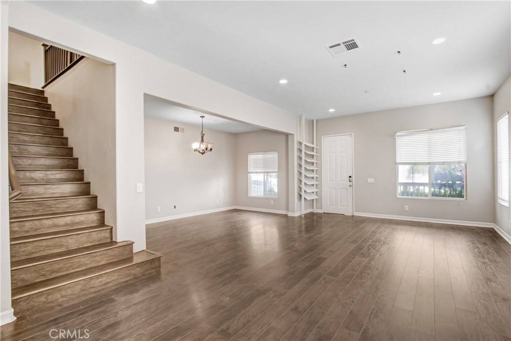 Fontana, CA 92336,7184 Almeria AVE
