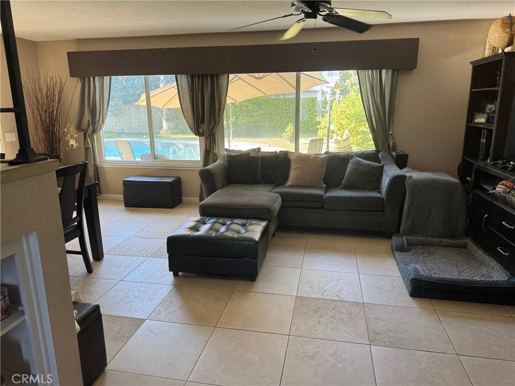 Fountain Valley, CA 92708,9775 Hibiscus AVE