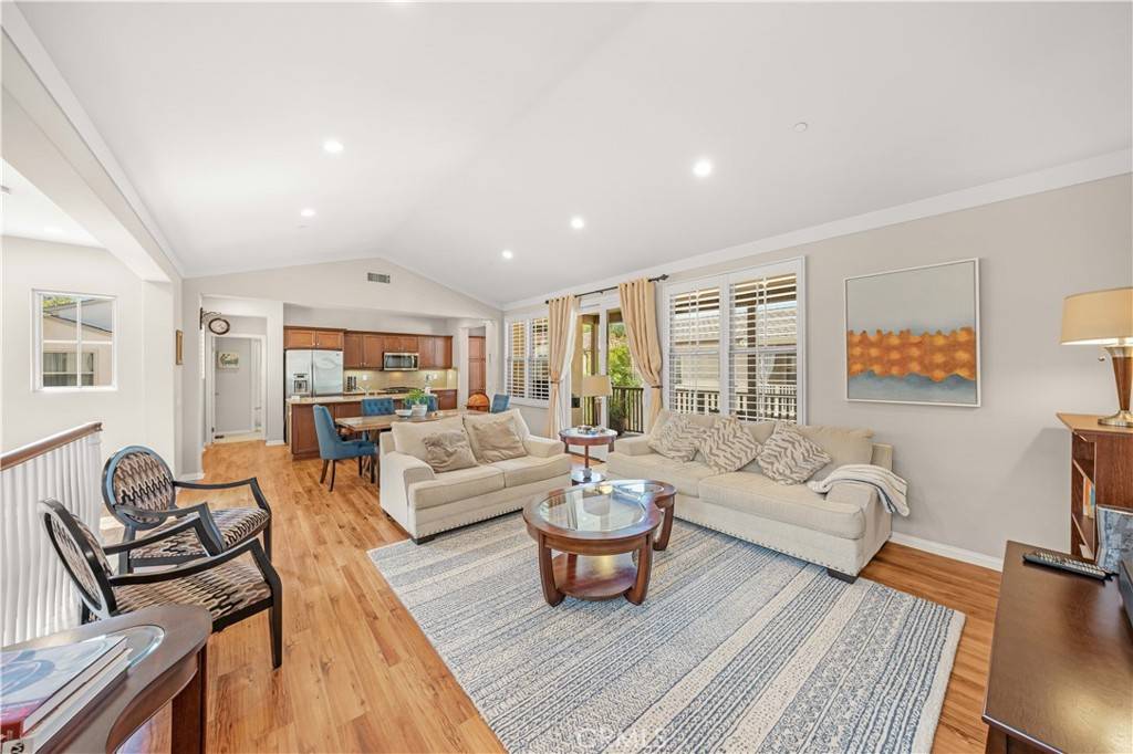 Irvine, CA 92618,35 Jonquil
