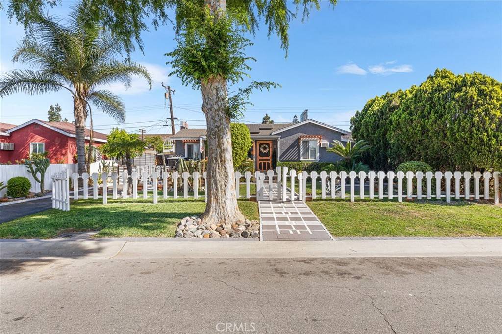 El Monte, CA 91733,10521 Asher Street