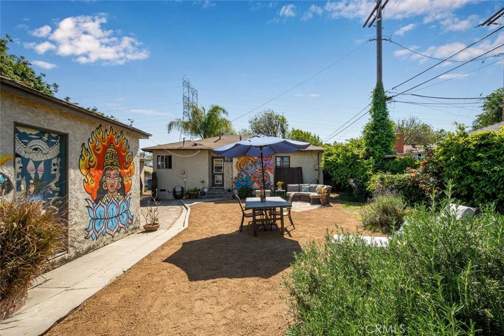 Lakewood, CA 90713,6213 Mcknight DR