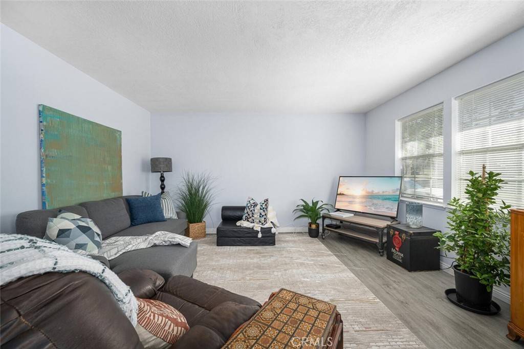 Azusa, CA 91702,1233 N Avenida De La Suerte #1