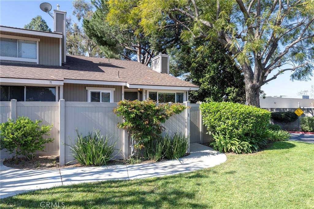 Fullerton, CA 92831,3100 E Palm Dr #1