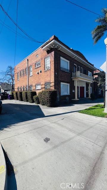 Long Beach, CA 90813,324 W 9th ST