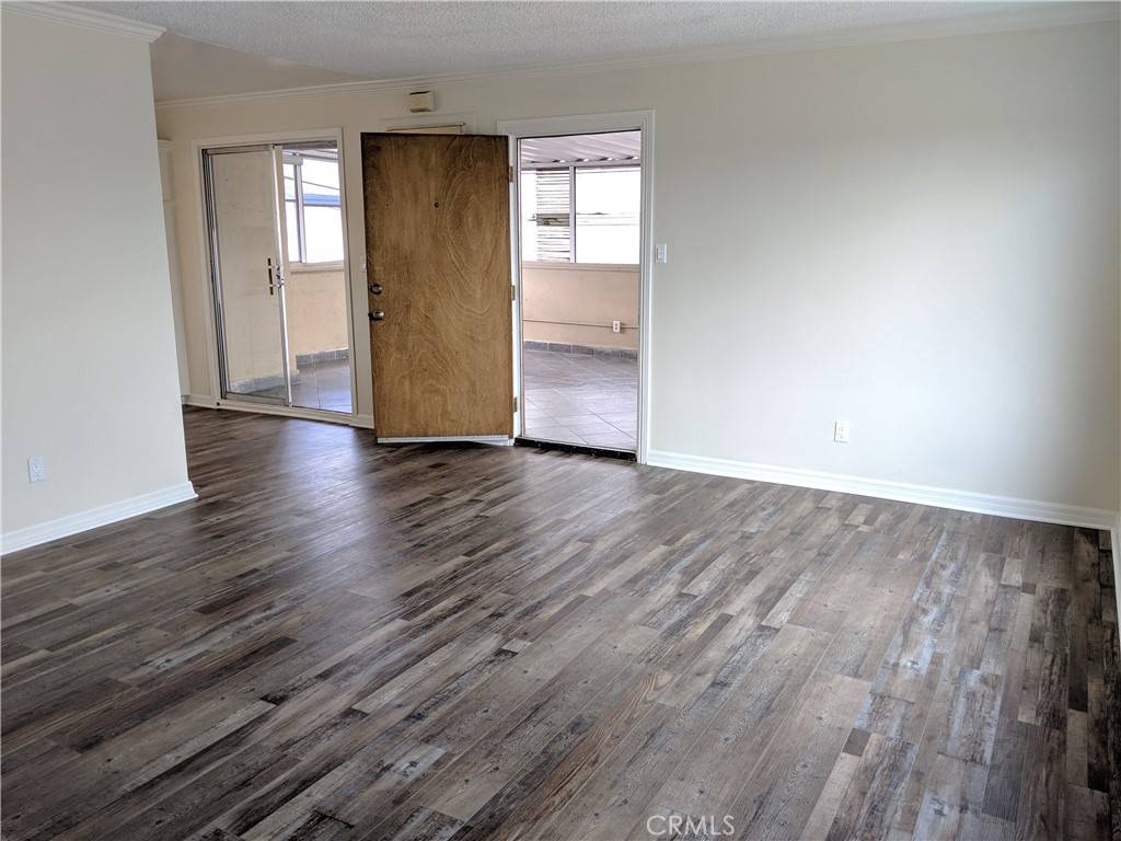 Bellflower, CA 90706,9566 OLIVE