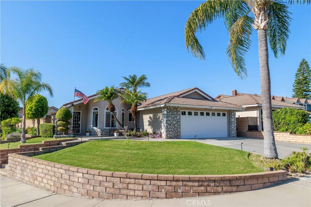 Anaheim Hills, CA 92808,260 S Brookside CT