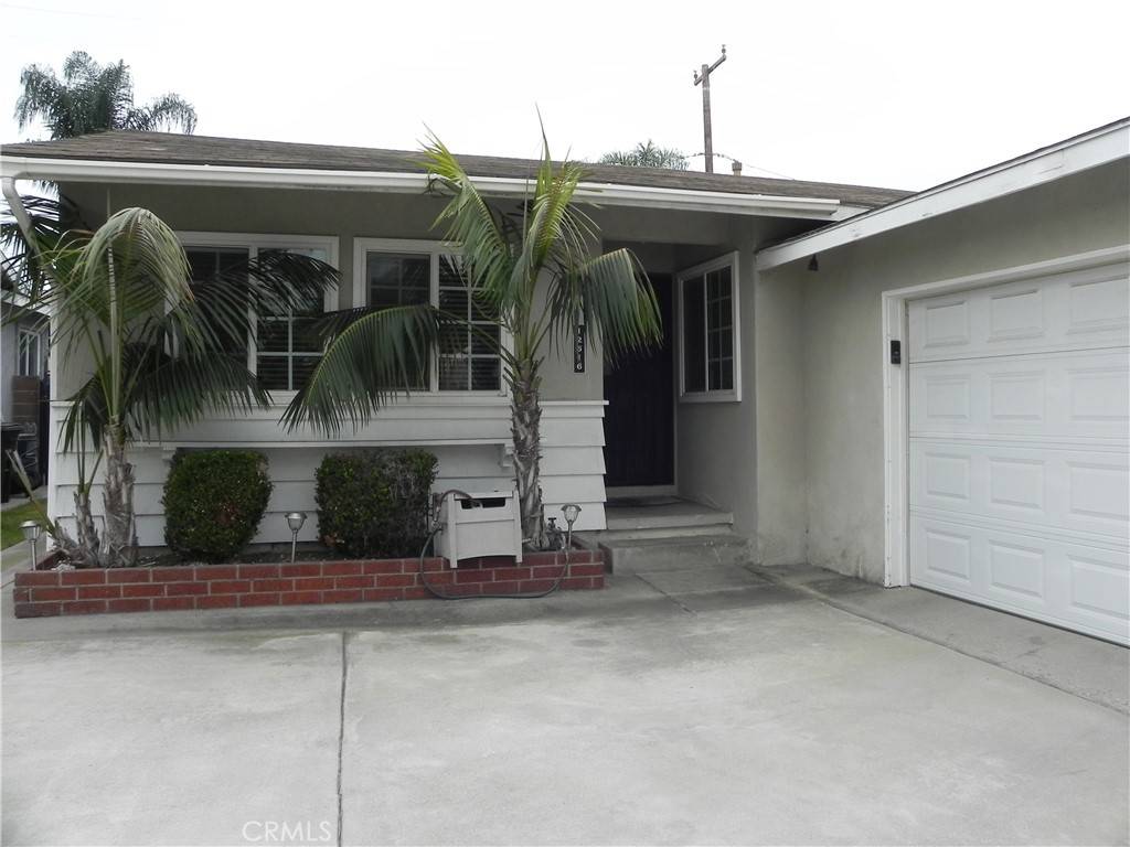 Lakewood, CA 90715,12616 Lemming ST