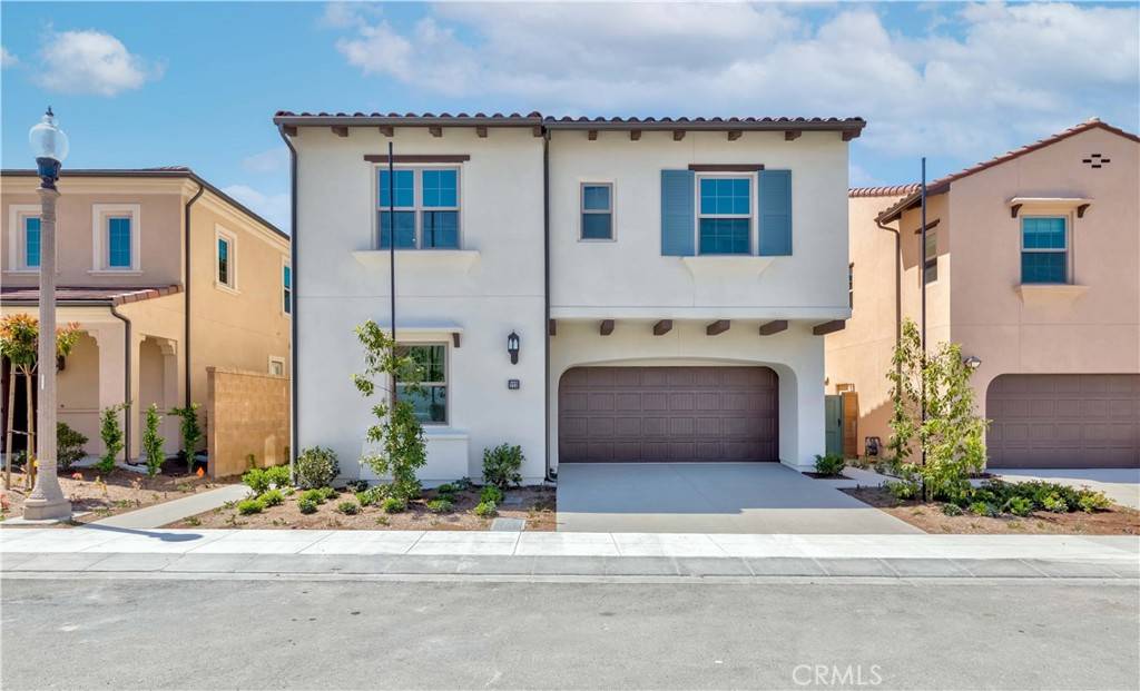 Irvine, CA 92618,113 Escala