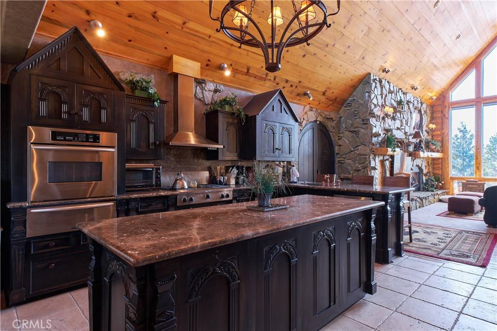 477 Windsong PL Big Bear Lake, CA 92315