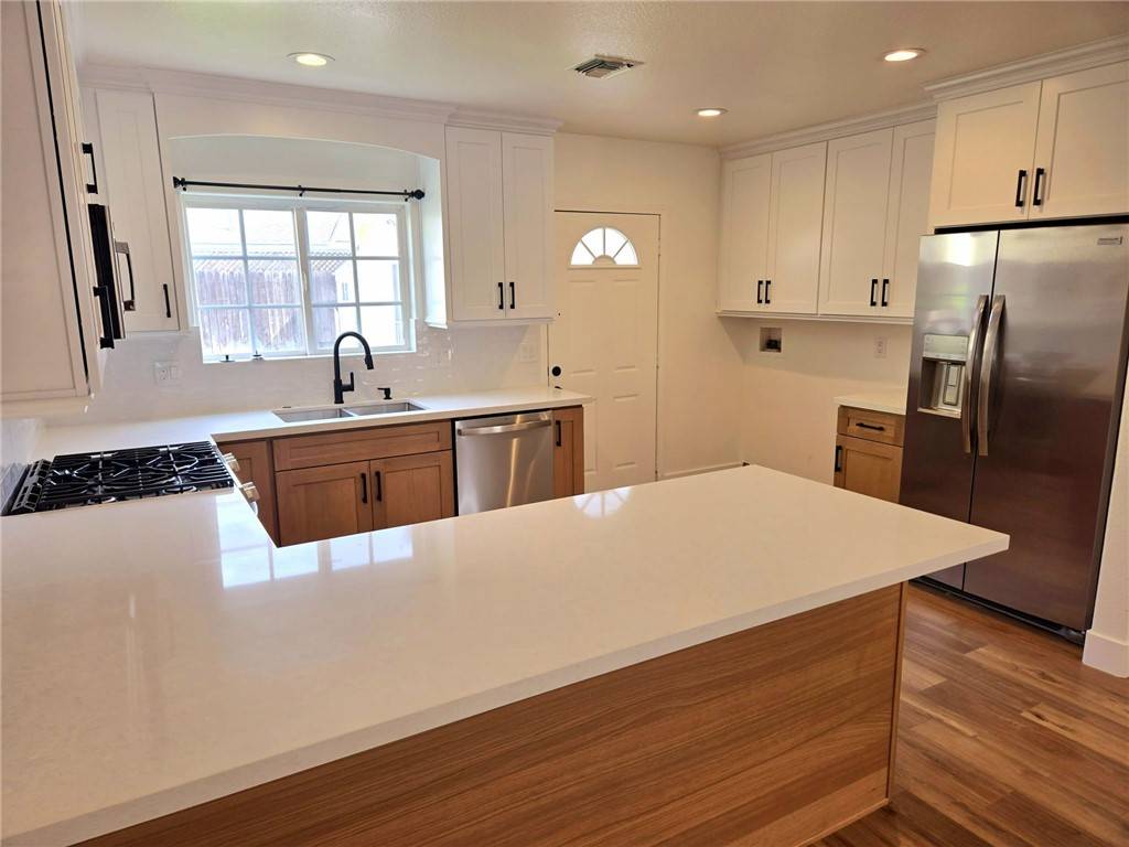 Brea, CA 92821,310 S Orange AVE