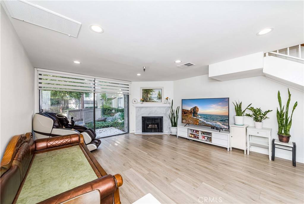 Cypress, CA 90630,5441 Twin Lakes DR