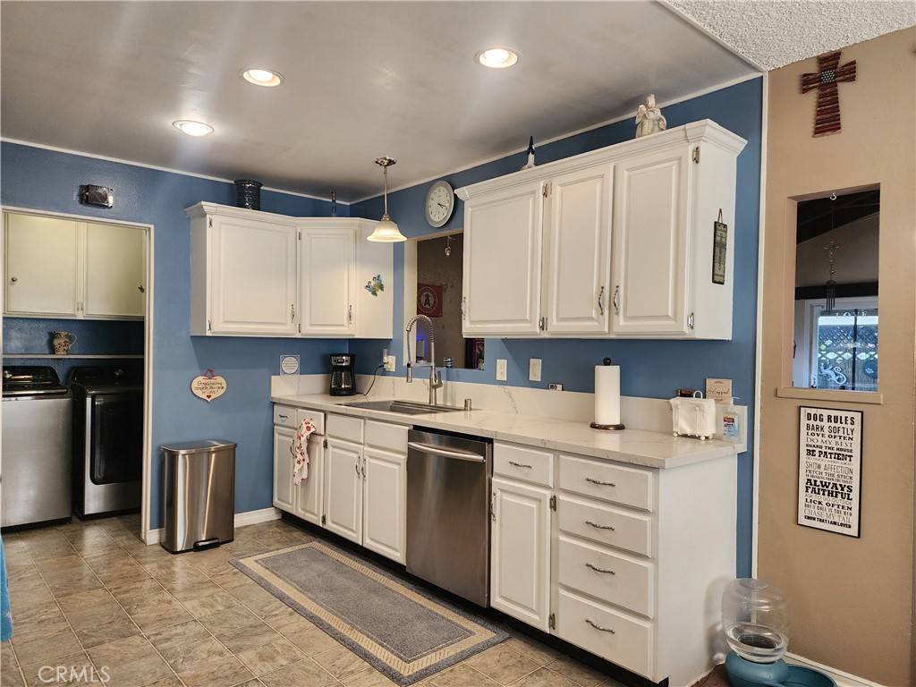 7450 Thunderbird LN Stanton, CA 90680