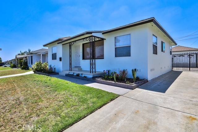 Compton, CA 90222,1310 W 136th ST