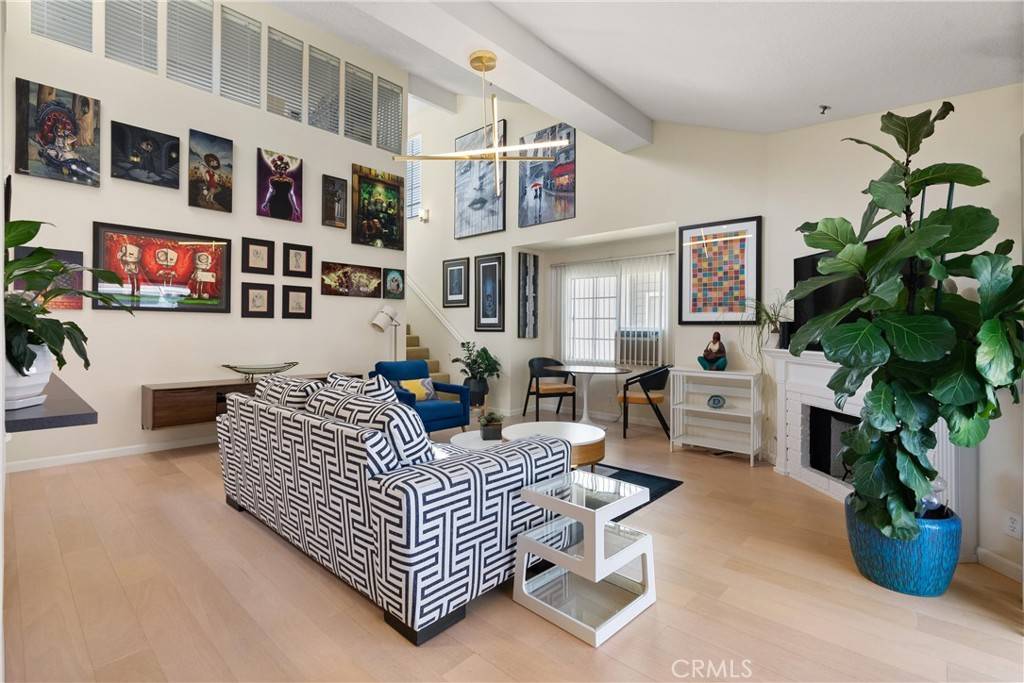 Costa Mesa, CA 92627,345 Avocado ST #201B