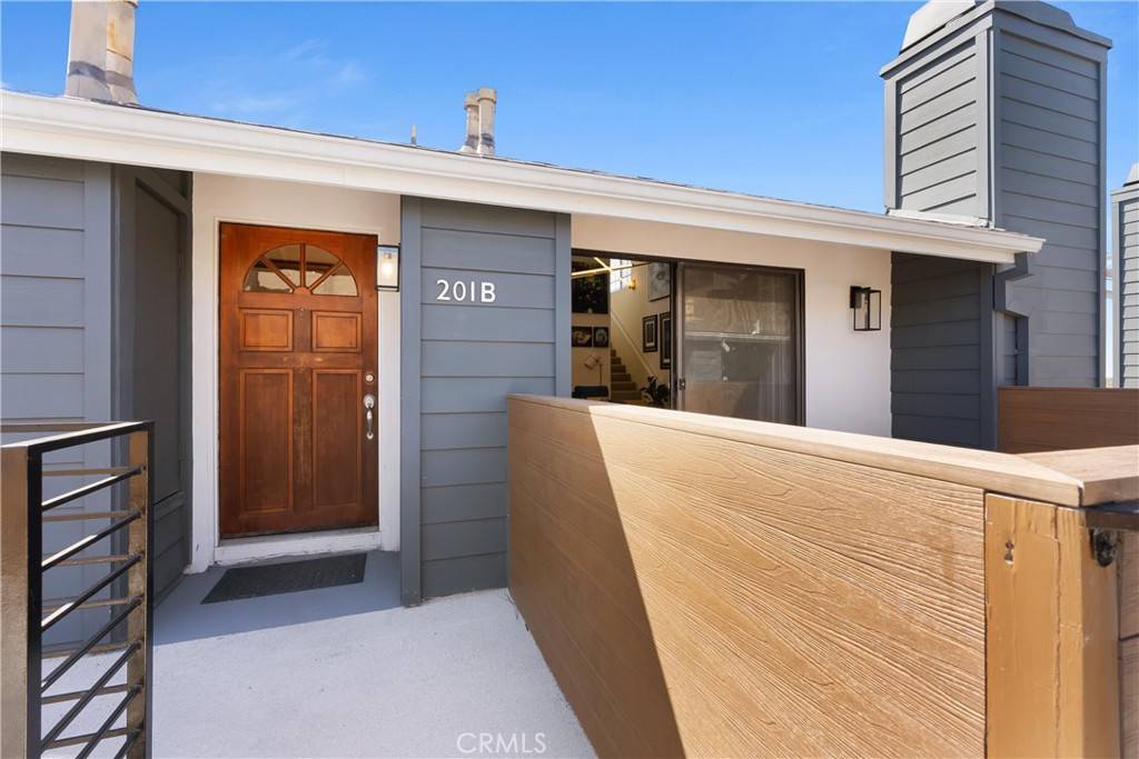 Costa Mesa, CA 92627,345 Avocado ST #201B