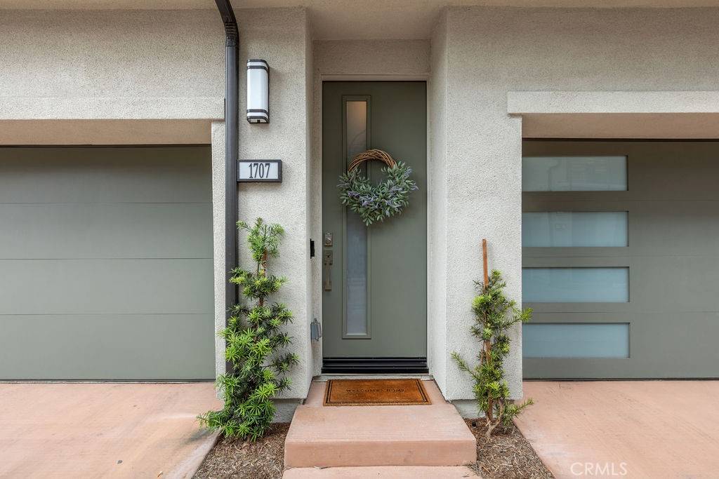 Anaheim, CA 92805,1707 W Bushell
