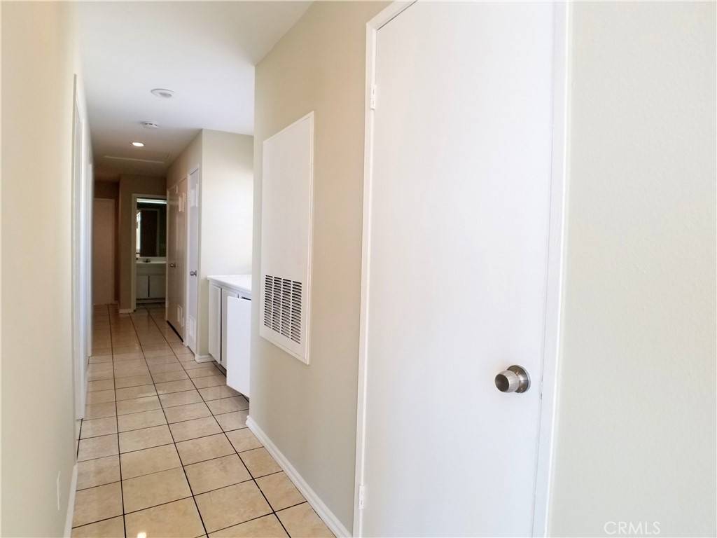 6350 Gage AVE #305 Bell Gardens, CA 90201