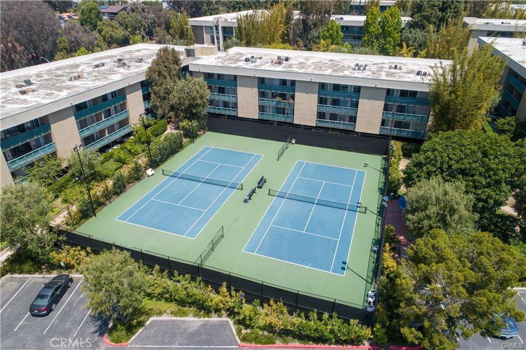 Long Beach, CA 90814,552 N Bellflower BLVD #302