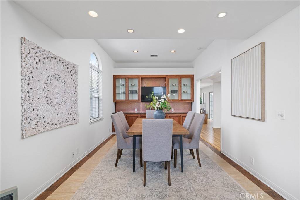 3104 Samoa PL Costa Mesa, CA 92626