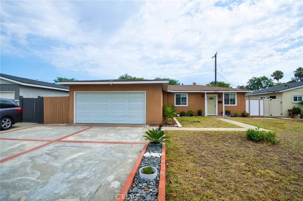 Fullerton, CA 92833,2624 W Cherry AVE