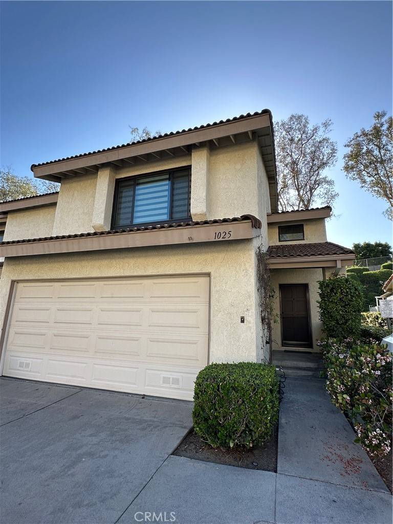 Fullerton, CA 92833,1025 Creekside DR
