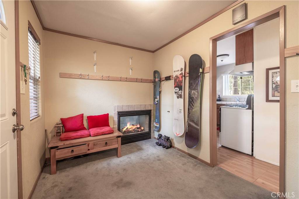 Sugarloaf, CA 92386,363 Cedar LN