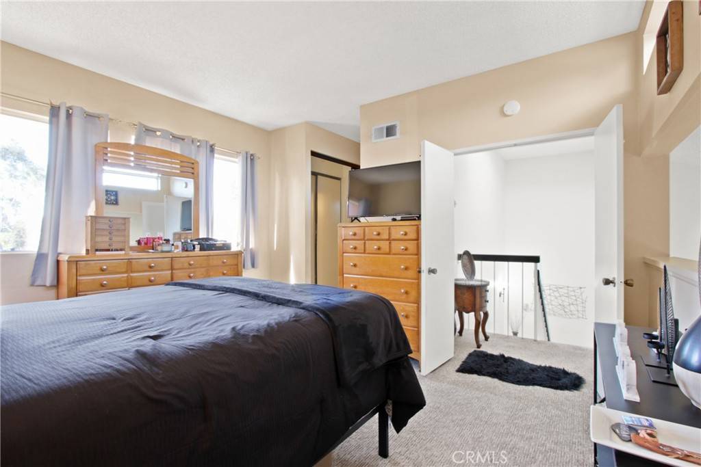 6681 Caro ST Paramount, CA 90723