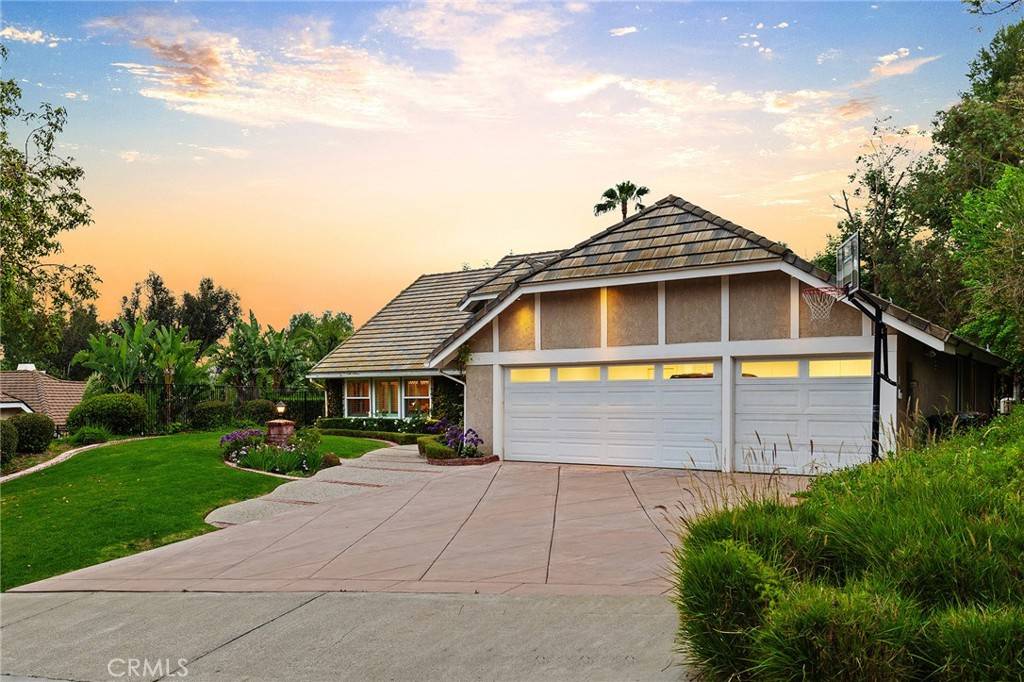 Yorba Linda, CA 92887,5665 Trailside DR