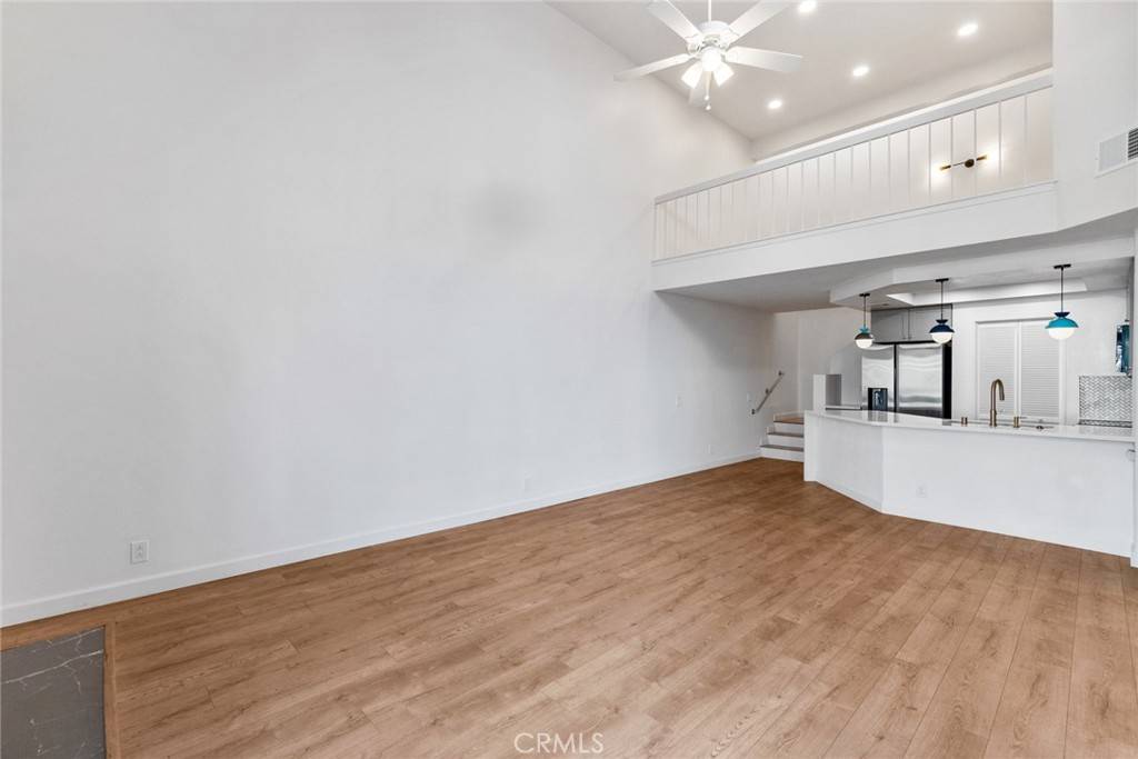 Irvine, CA 92614,93 Greenmoor