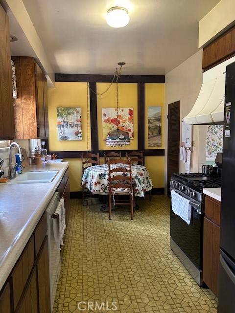 San Pedro, CA 90731,727 W 32nd ST
