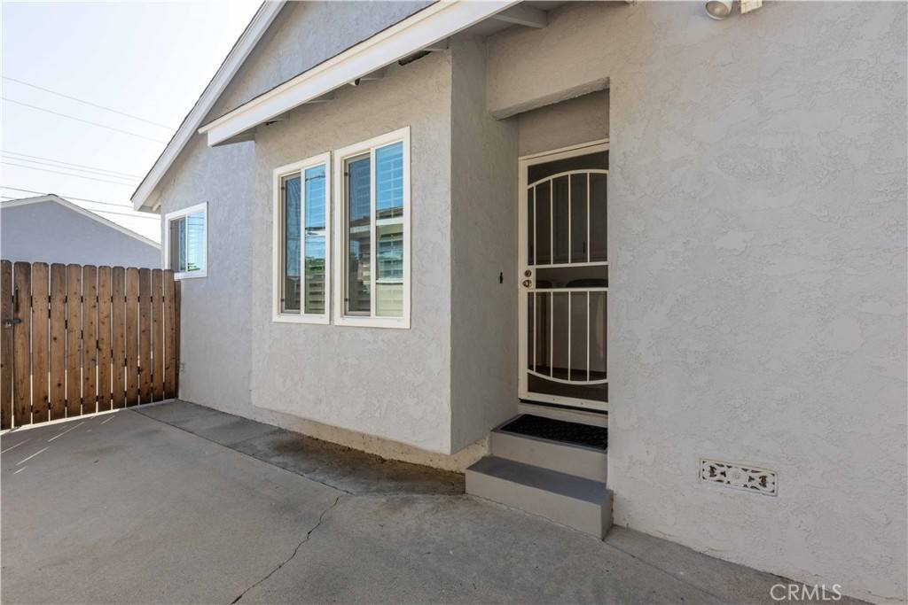 7618 Shady Oak Dr Downey, CA 90240