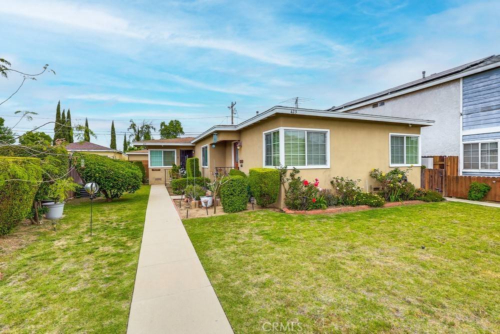 Long Beach, CA 90805,421 E 60th ST