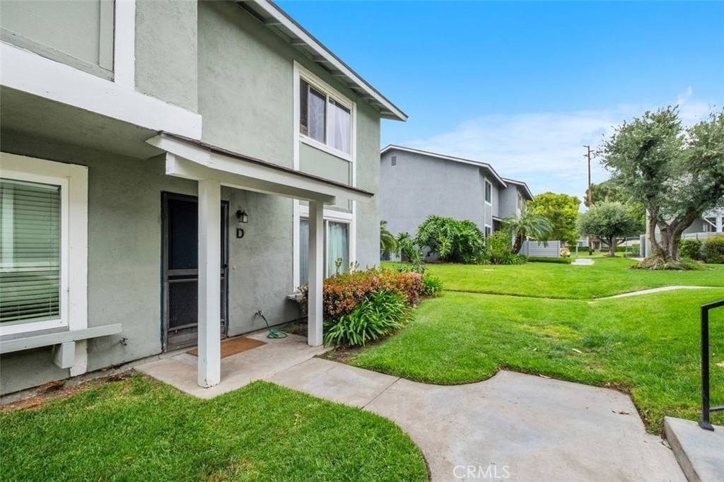 Anaheim, CA 92807,1718 N Oak Knoll DR #D