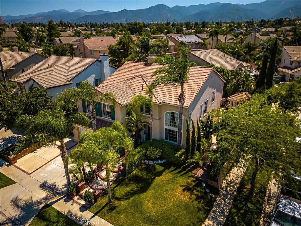 Corona, CA 92881,2386 McMackin DR