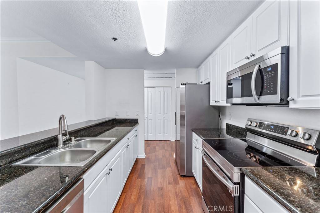 Long Beach, CA 90813,838 Pine AVE #303