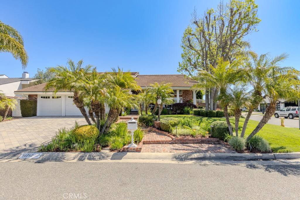 Villa Park, CA 92861,10712 Dorothy CIR