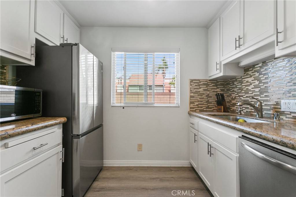 Whittier, CA 90601,5593 Pioneer BLVD #18