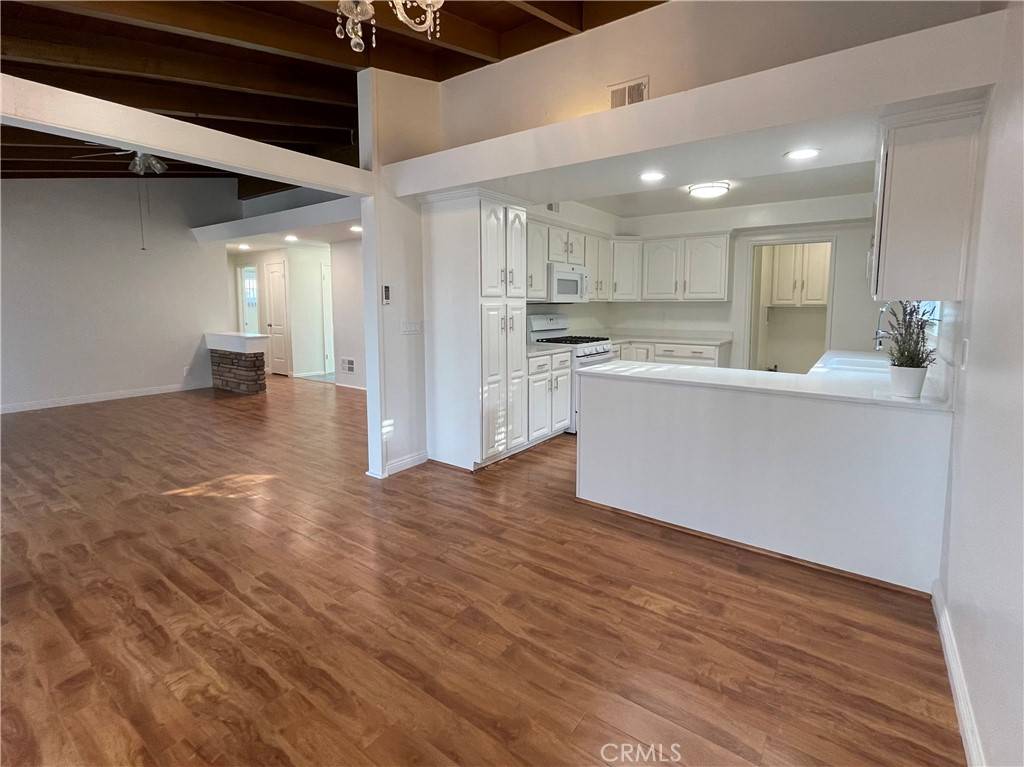 La Mirada, CA 90638,14747 Bora DR