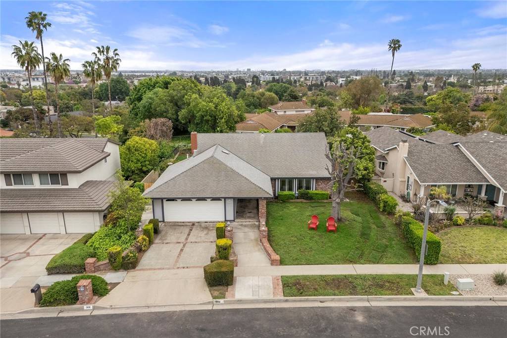 Fullerton, CA 92832,308 W Glenwood AVE